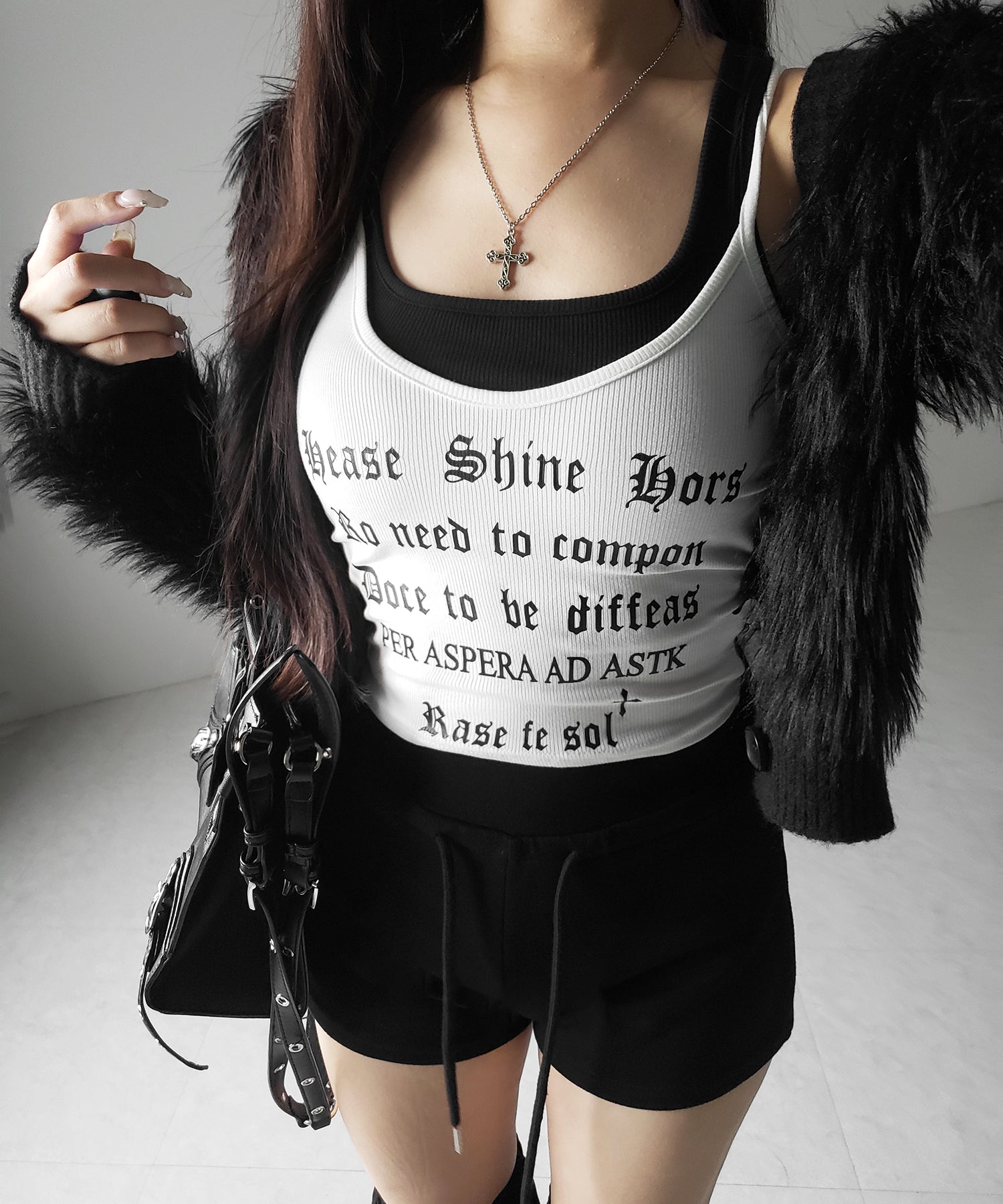 【 ２color 】グランジロゴレイヤードキャミソールトップス ／ grunge logo layered camisole tops