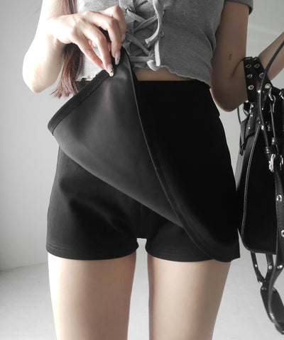 【 ２color ／ ３size 】サイドスリットレイヤードスウェットミニスカパン ／ side slit layered sweat mini skirt pants