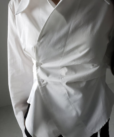 タックレイヤードアシンメトリーミディシャツ ／ tuck layered asymmetry midi shirts