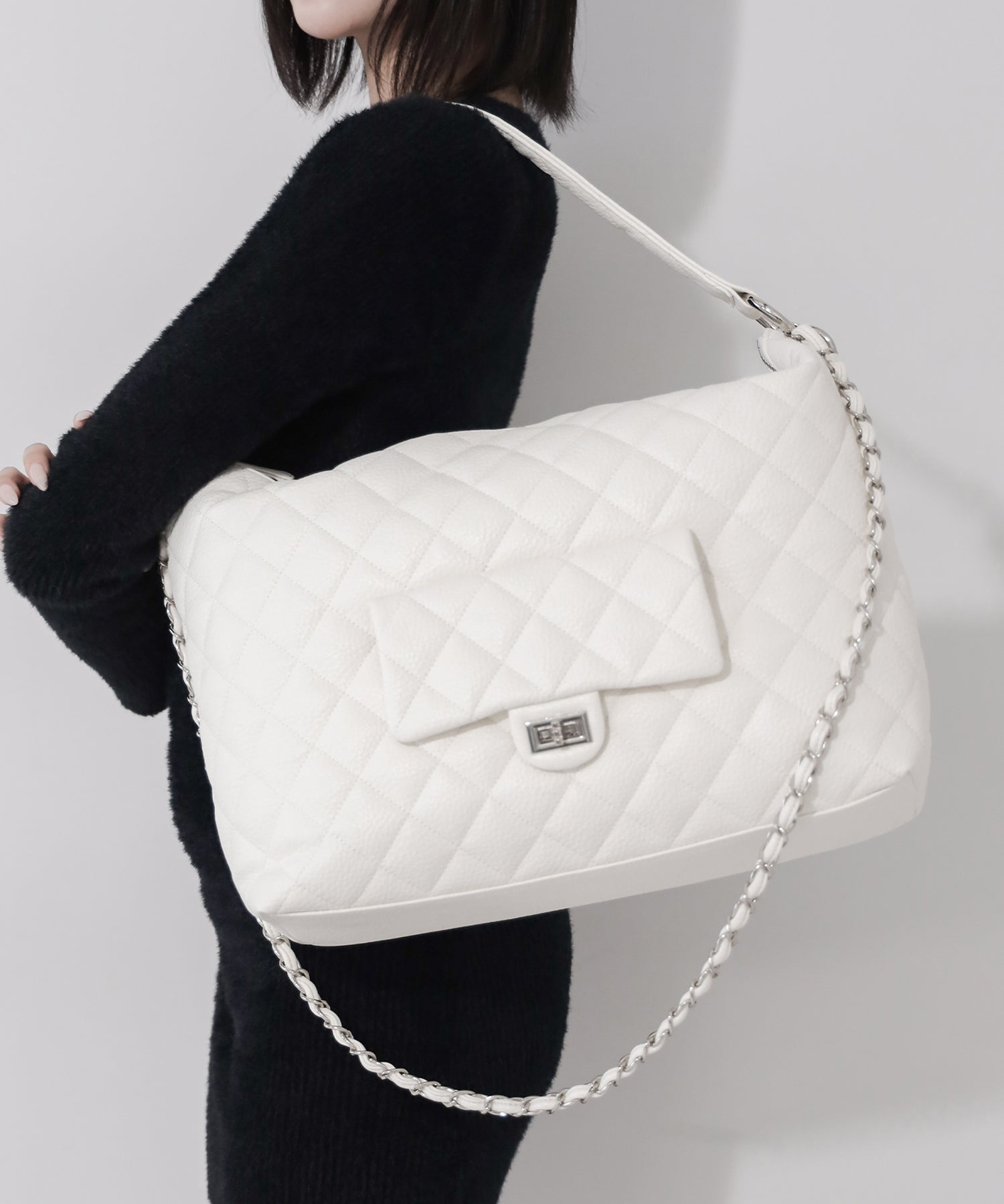 【 ショルダーストラップ付き２WAY 】キルティングスクエアトートショルダーバッグ / quilted square tote shoulder bag