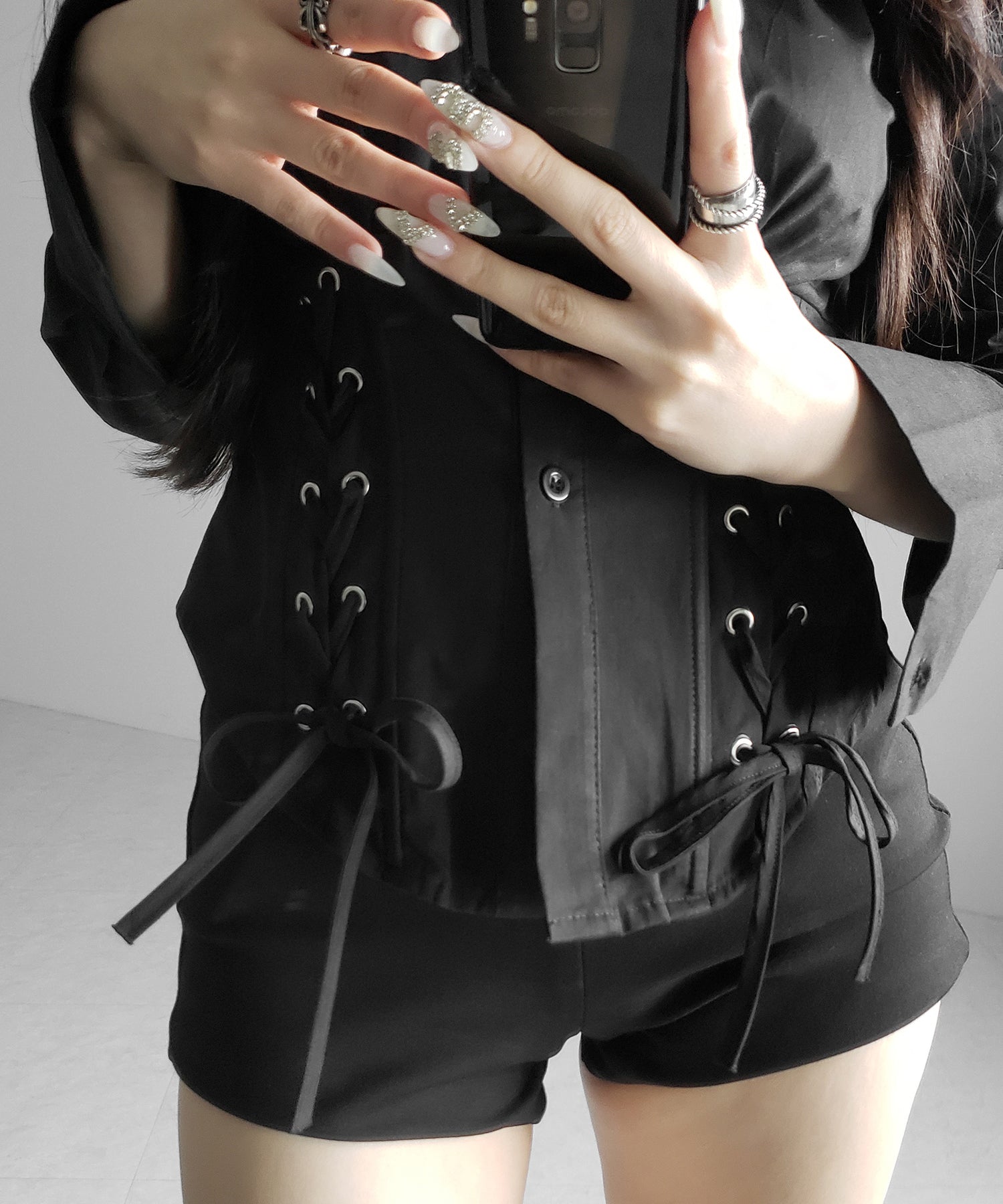 ダブルレースアップリボンシャツ ／ double lace up ribbon shirts