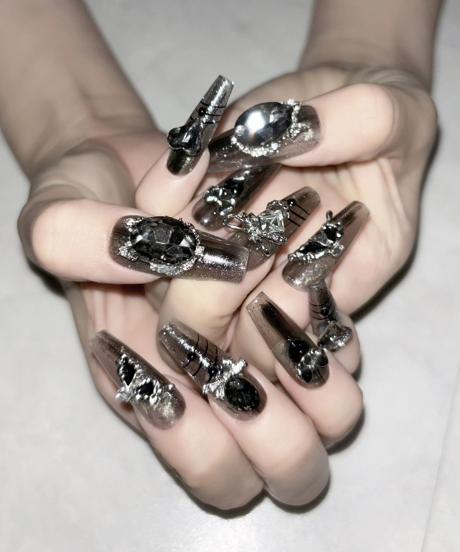 ビジューストーングリッターシアーネイルチップ ／ bijou stone glitter sheer nail tips