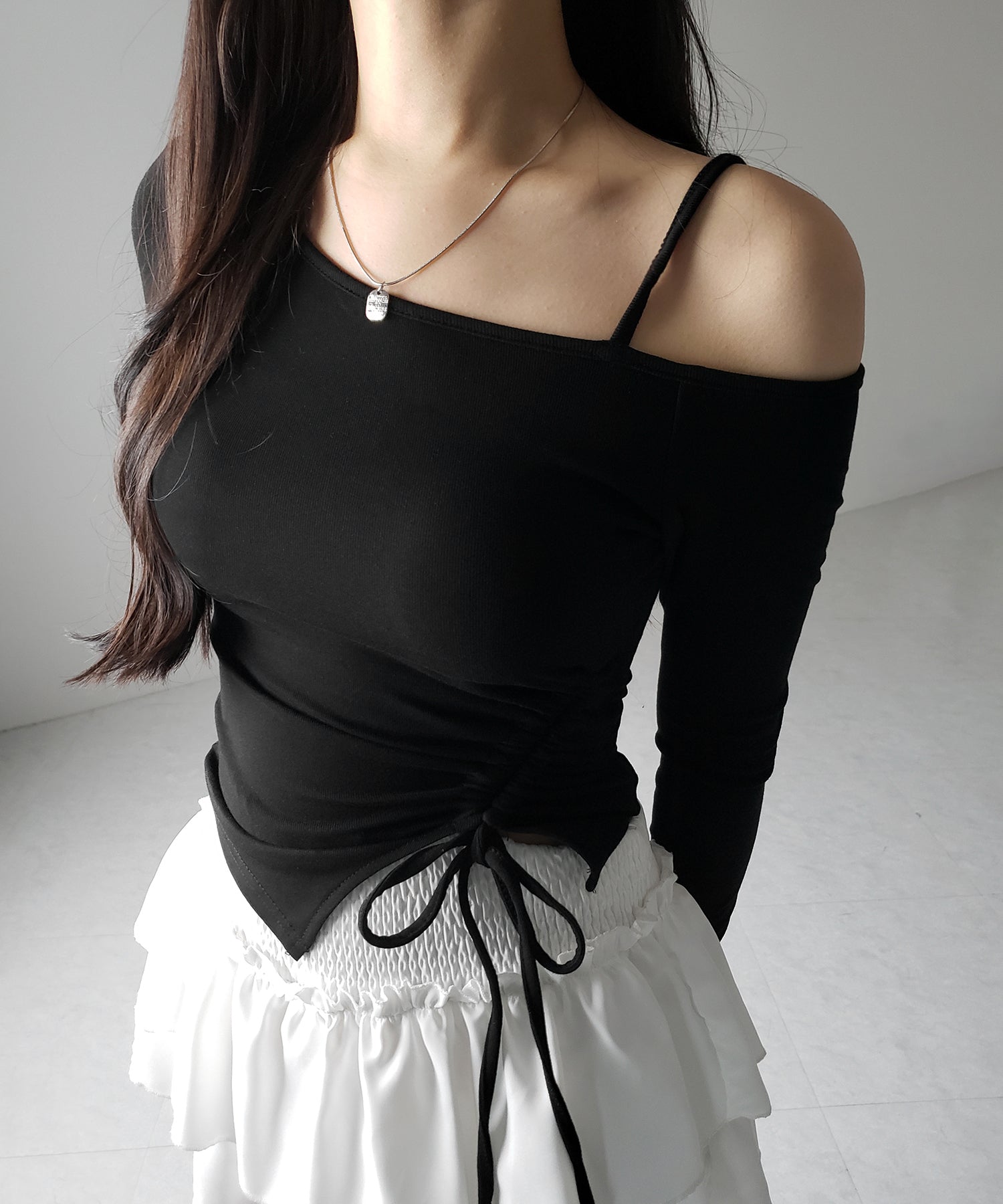 【 裏起毛 ／ カップ付 】サイドシャーリングリボンワンショルトップス ／ side shirring ribbon one shoulder tops