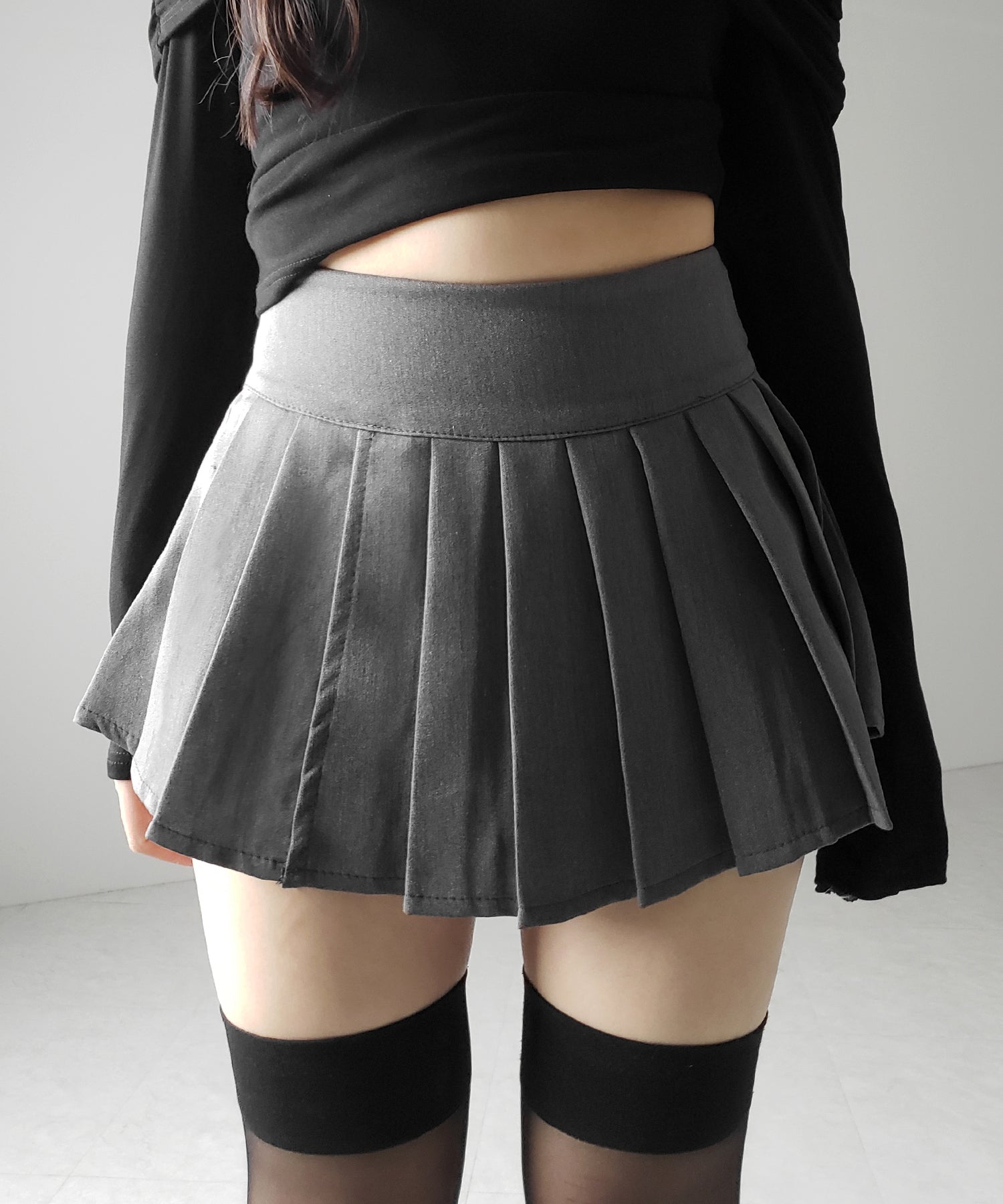 【 ２color 】プリーツマイクロミニスカパン ／ pleated micro mini skirt pants