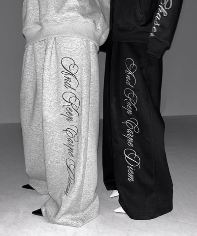 レタリングロゴ刺繍ワイドスウェットパンツ ／ lettering logo embroidery wide sweatpants