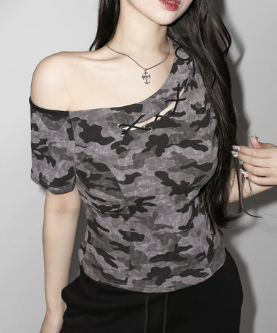ヴィンテージカモフラカットアウトレースアップワンショルＴシャツ　／ Vintage camouflage cutout laceup one shoulder T-shirt