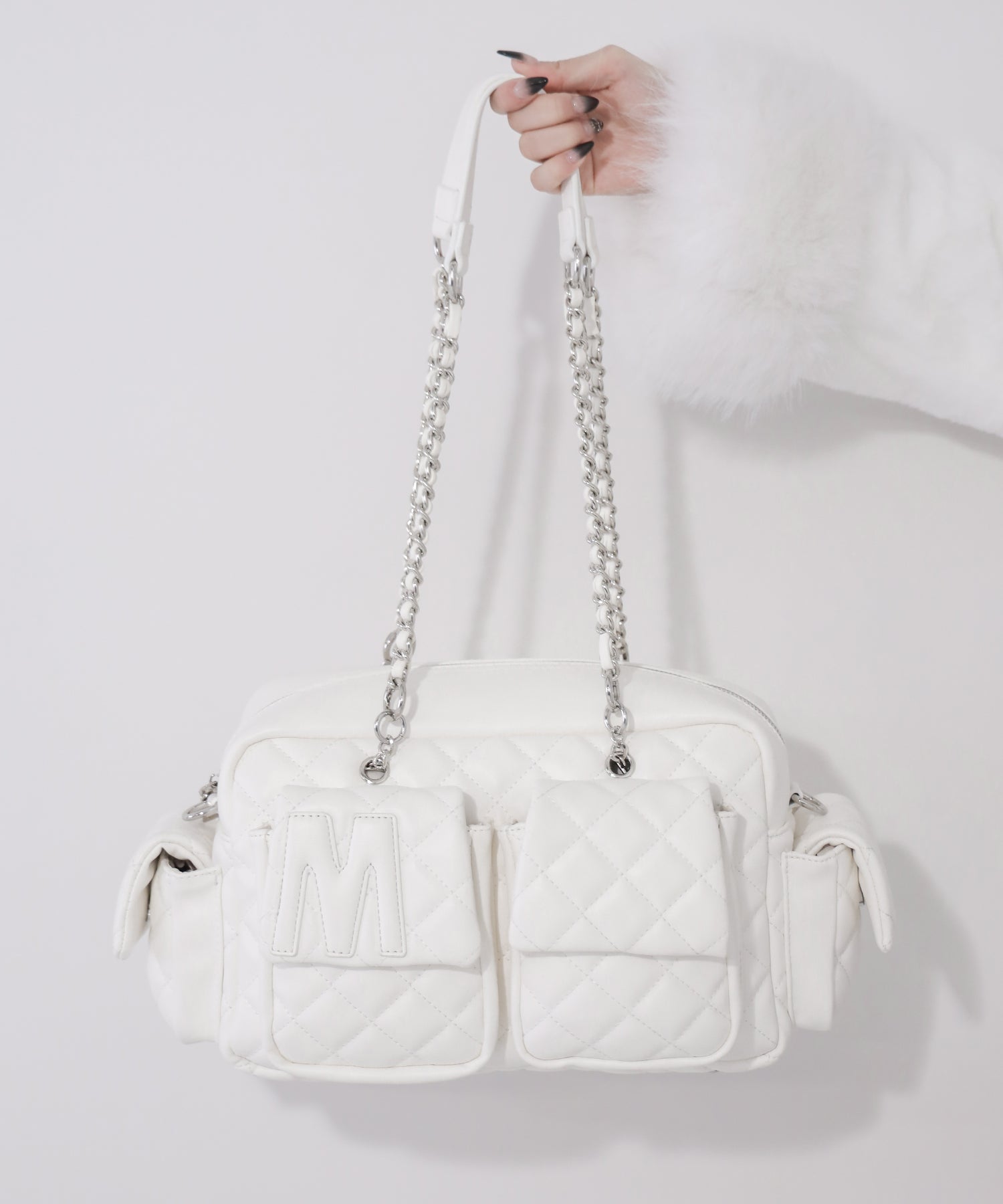 【 ２WAY 】Ｍロゴフェイクレザーキルティングチェーンショルダーバッグ ／ M logo fake leather quilting chain shoulder bag