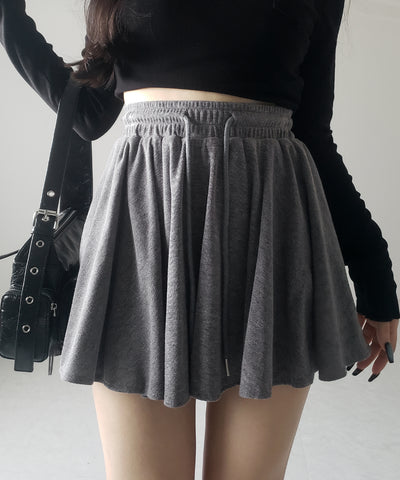 【 ３color ／インナーパンツ裏地付 】ハイウエストカットフレアミニスカート ／ High waist cut flare mini skirt