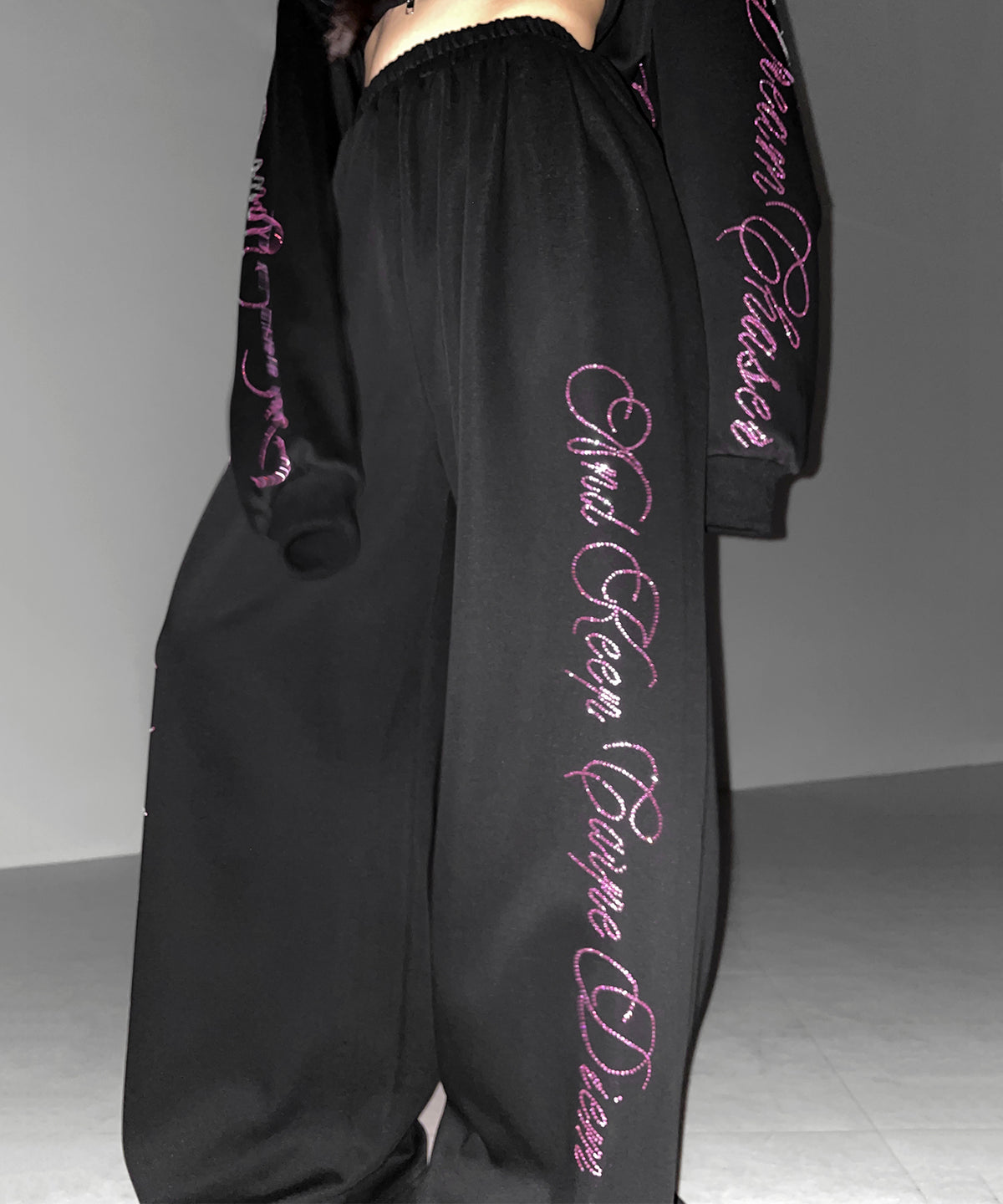 【 セットアップ可能 】ラインストーンロゴワイドスウェットパンツ ／ Rhine stone logo wide sweatpants
