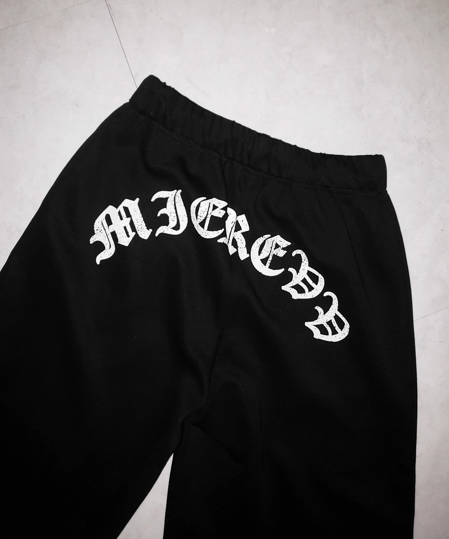 グランジロゴバックプリントスウェットワイドパンツ ／ grunge logo back print sweat wide pants