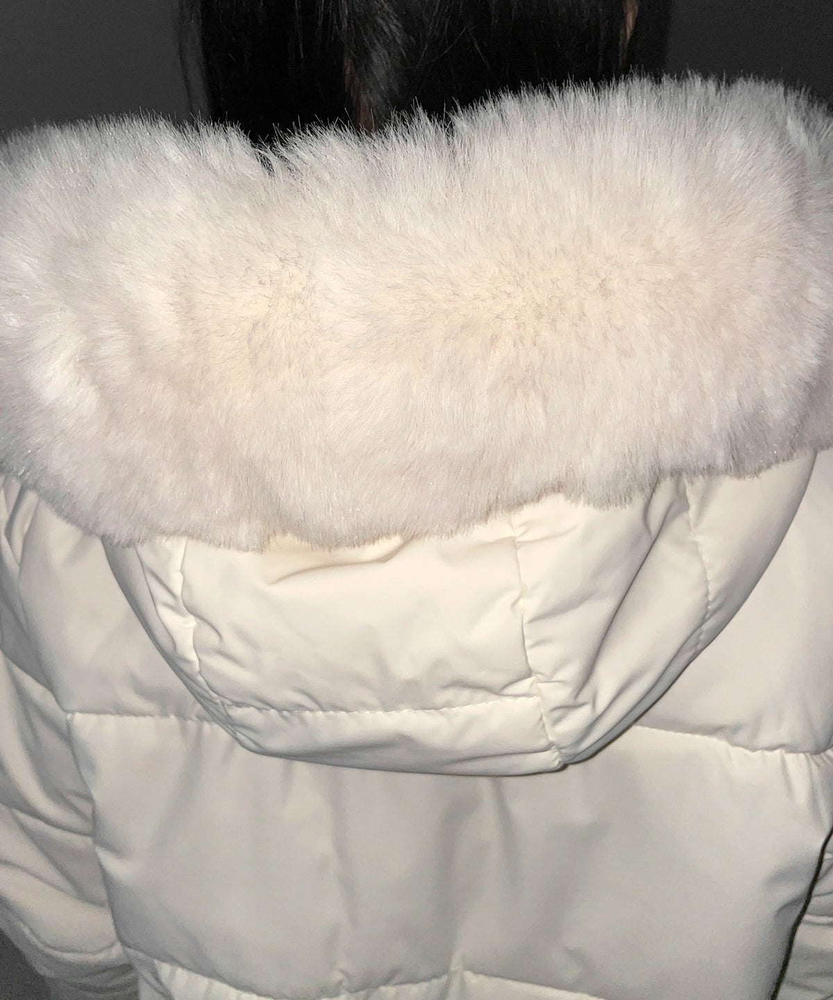 フェイクファーフード中綿ショートジャケット ／ fake fur hoodie fake down short jacket