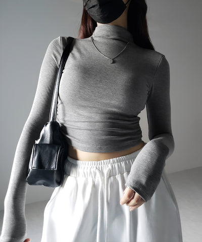【 カップ付き ／ 裏起毛 】プチハイネックシャーリングショートカットソートップス