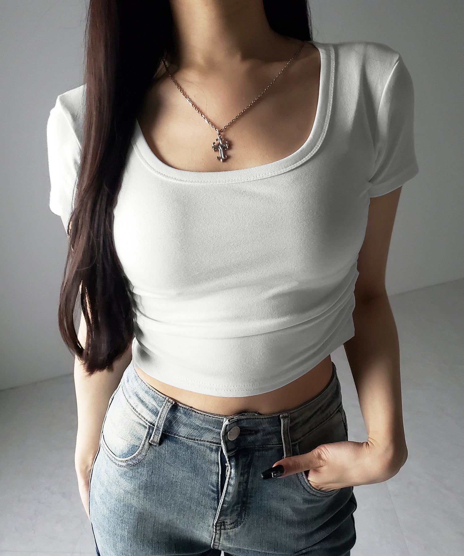 【 ２color 】スクエアネックショートスリム半袖Ｔシャツ ／ square neck short slim sleeve T-shirt