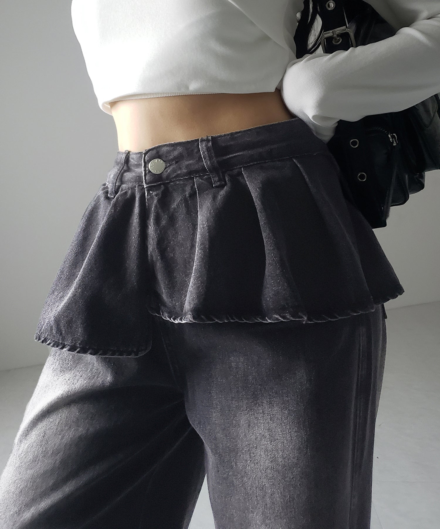 【 ２color ／ ４size 】フリルドッキングレイヤードヴィンテージワイドデニム ／ frll docking layered vintage wide denim