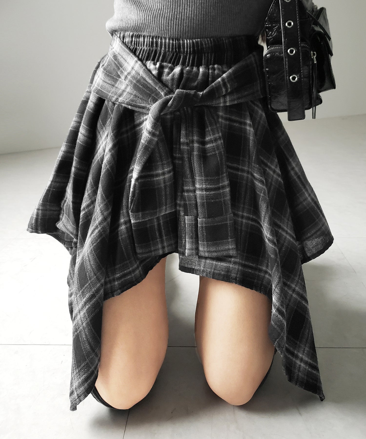 【 選べる２素材／インナーパンツ裏地付 】シャツレイヤードチェックミニスカート ／ shirt layered check mini skirt
