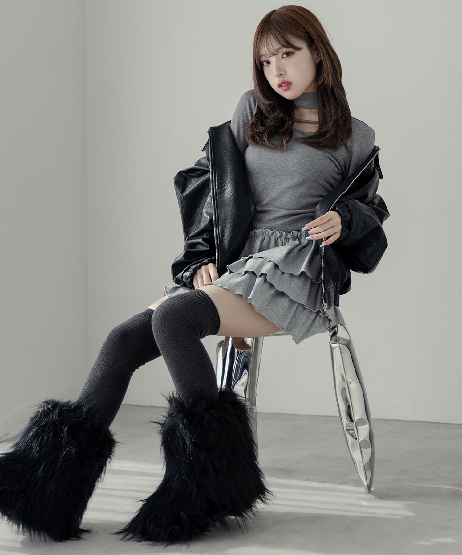 【 ２color 】バックリボン刺繍ヴィンテージライクフェイクレザーブルゾン ／ back ribbon vintage like fake leather blouson