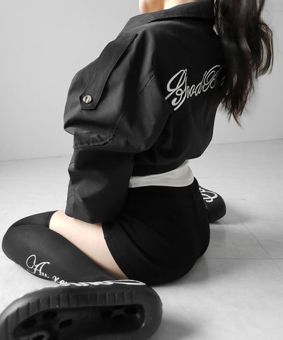 レタリングバックロゴスタンドカラーショートブルゾン ／ lettering back logo stand collar short blouson