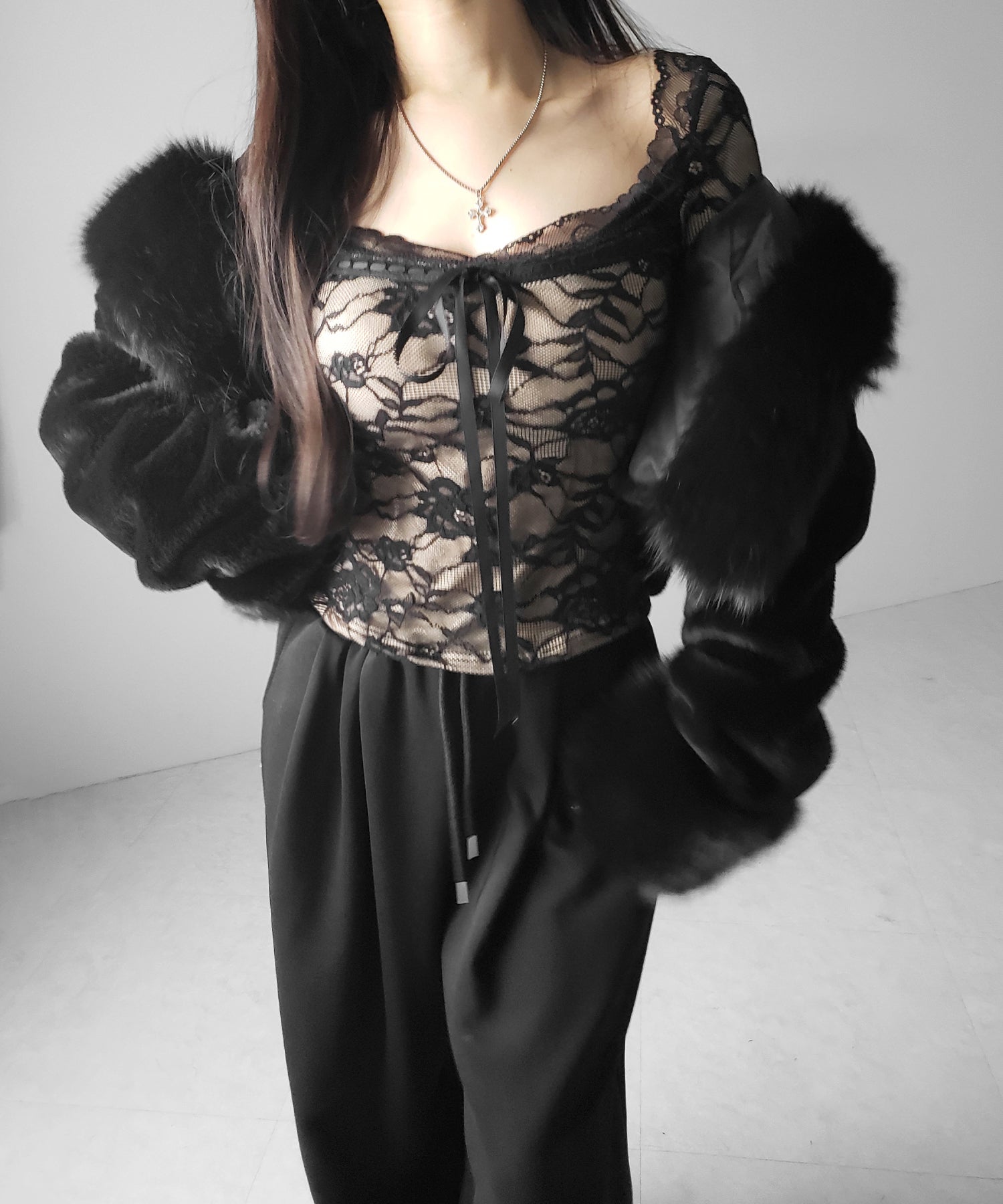 【 裏起毛 】フロントリボンレースレイヤードスクエアネックトップス ／ urakimo front ribbon lace layered square neck