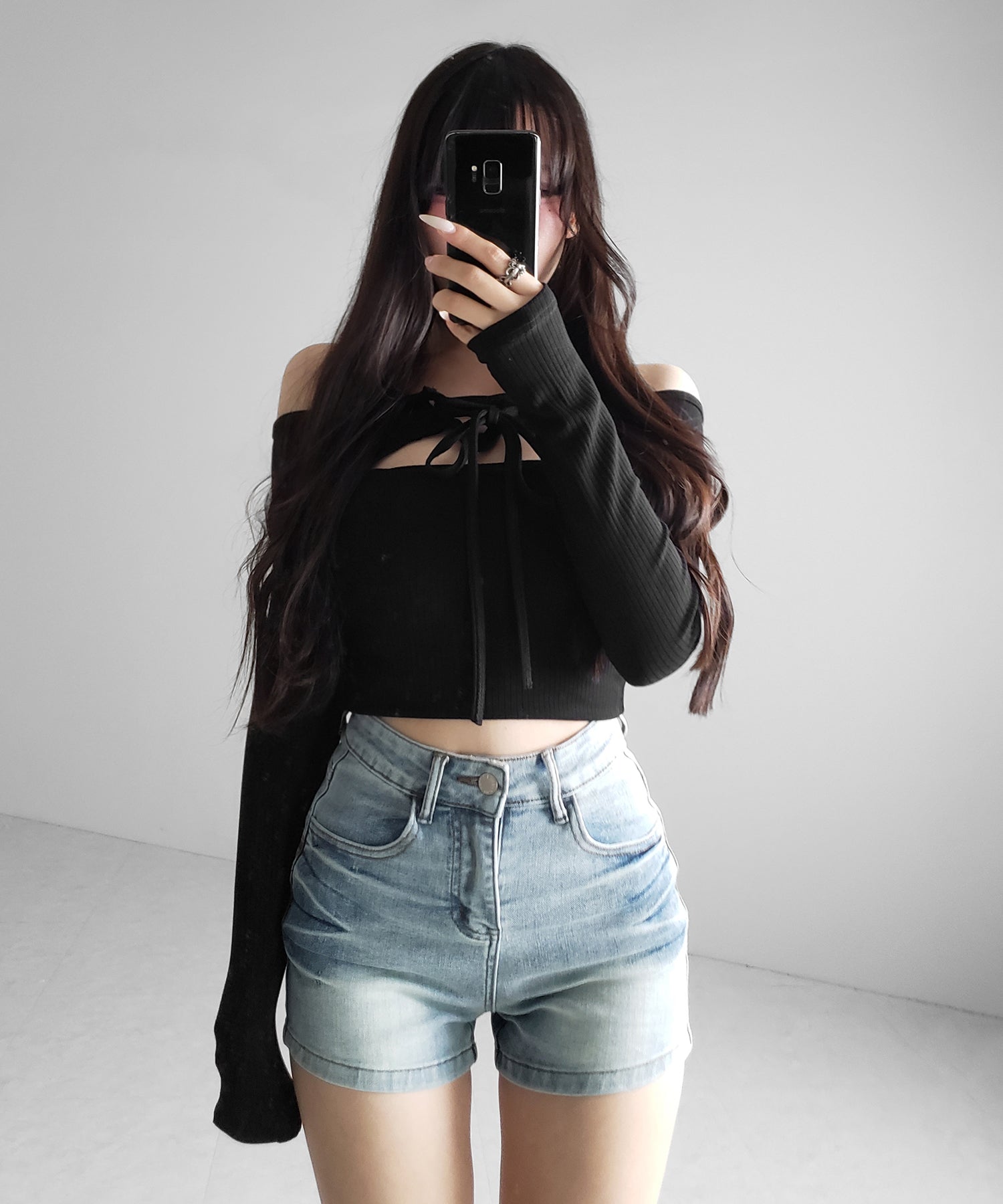 ハイウエストタイトデニムショートパンツ ／ high waist tight short pants