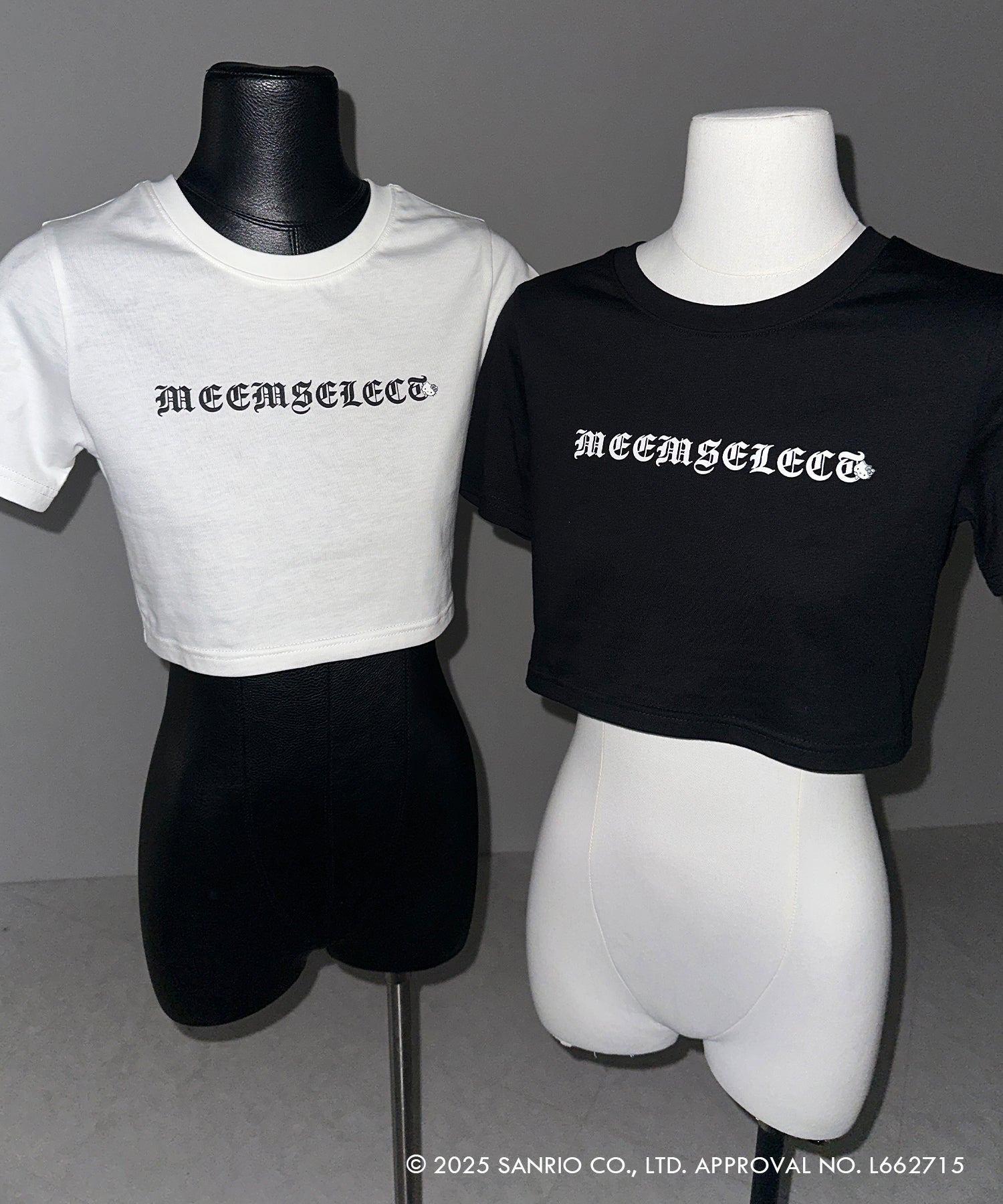 【 HELLO KITTY × me+em select 】ハローキティグランジロゴショートちびTシャツ ／ Hello Kitty grunge logo short chibi T-shirt 【 セットアップ着用可能 】