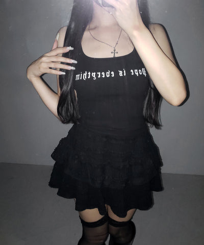 【 ２color 】グランジロゴバッククロスキャミソールトップス ／ grunge logo back logo camisole tops