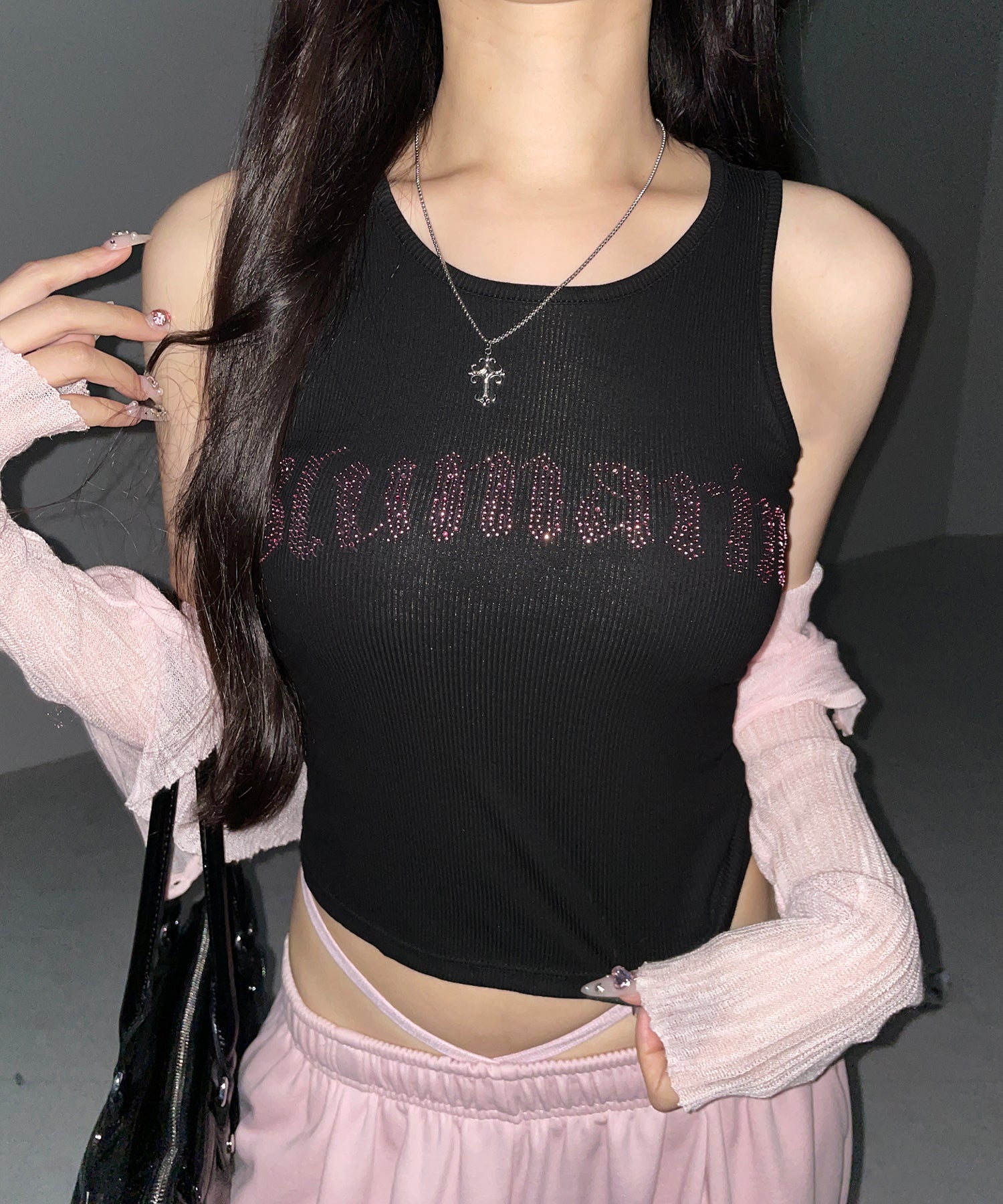 ラインストーンロゴリブタンクトップ／Rhinestone logo ribbed tank top