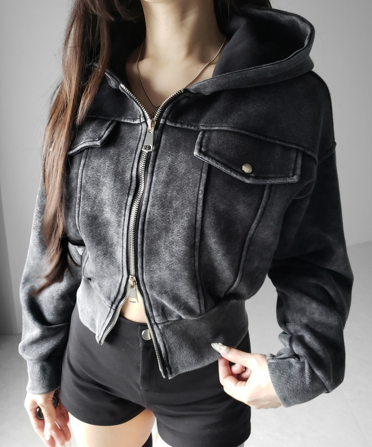 ピグメントダブルジップショートパーカー ／ pigment double zip short hoodie