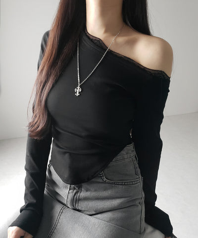 【 ２color 】ワンショルダーレースポイントスリムカットソートップス ／ one shoulder lace point slim cutsew tops