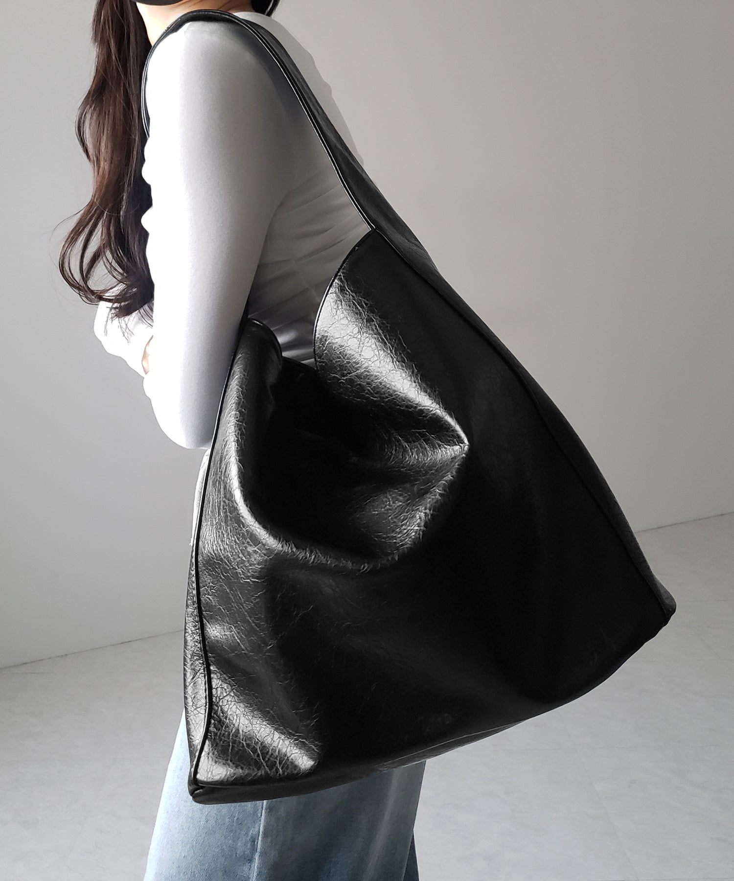 【 ２color ／ 大容量 】フェイクシボレザーワンハンドルショルダーバッグ ／ fake shibo leather onehandle shoulder bag