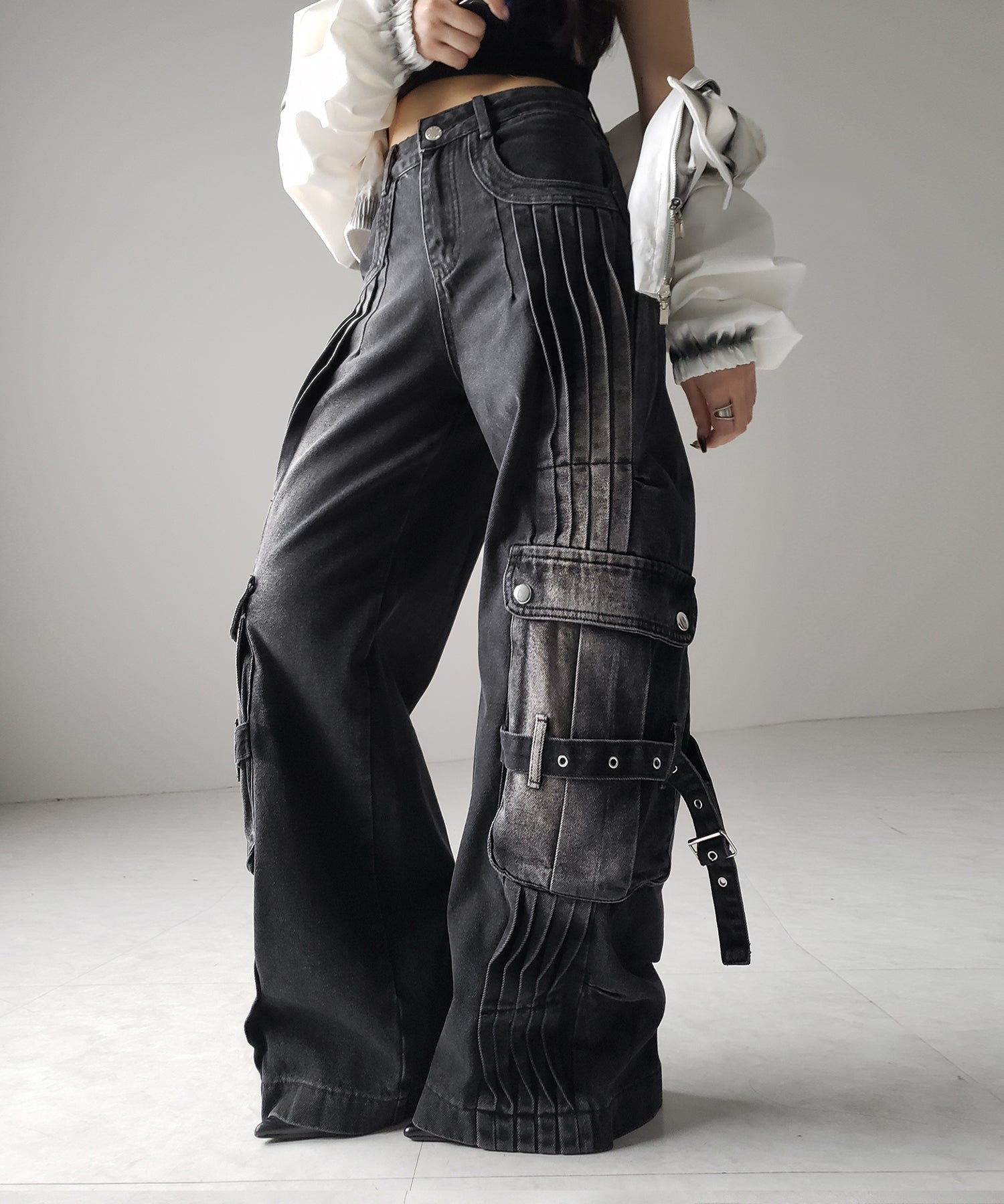 【 ４size 】カーゴプリーツブラックヴィンテージワイドデニム ／cargo pleated black vintage wide denim