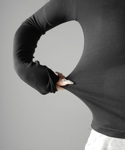 オープンネックタイトフィットルーズドレープ長袖Ｔシャツ ／ open neck tight fit loose drape long sleeve T-shirts