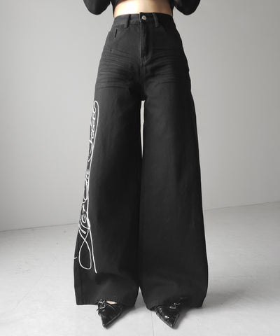 レタリングロゴ刺繍ハイウエストワイドブラックデニム ／ lettering logo embroidery high waist wide black denim