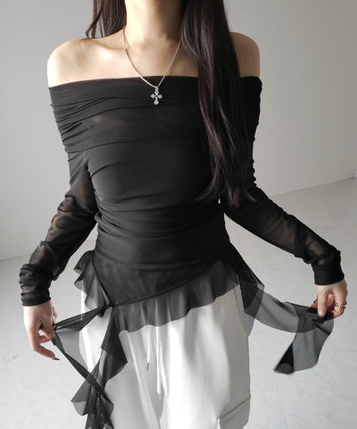 【 ２color 】アシンメトリーフリルオフショルシアートップス ／ asymmetrical frill off-shoulder sheer tops