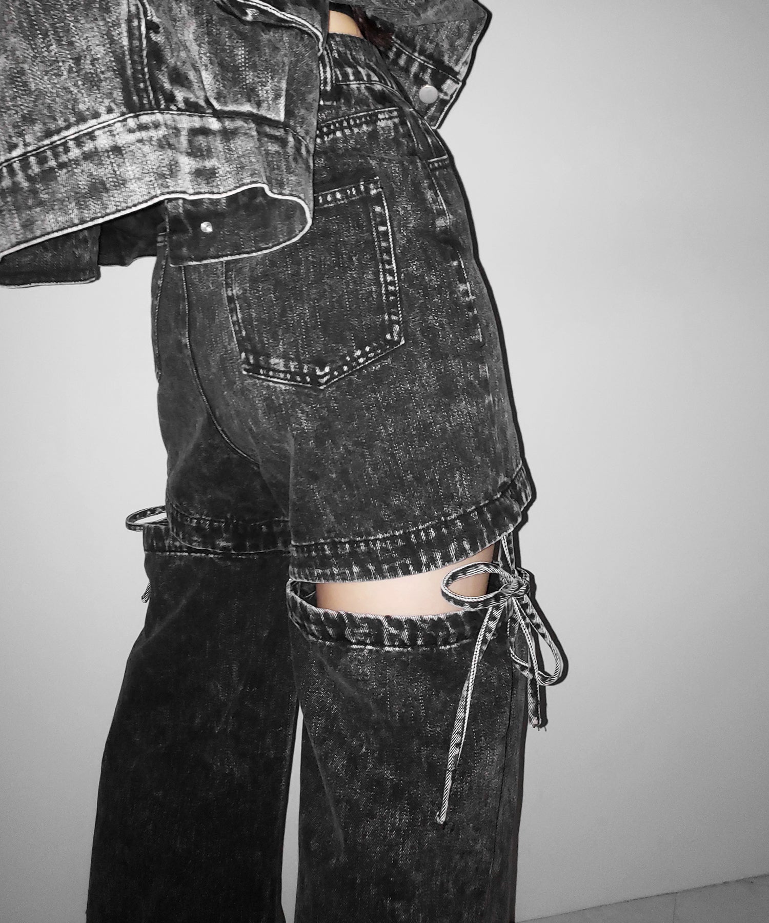 【 セットアップ着用可能 】２WAYヴィンテージケミカルブリーチカットアウトリボンデニム ／ 2WAY vintage chemical bleach cutout ribbon denim