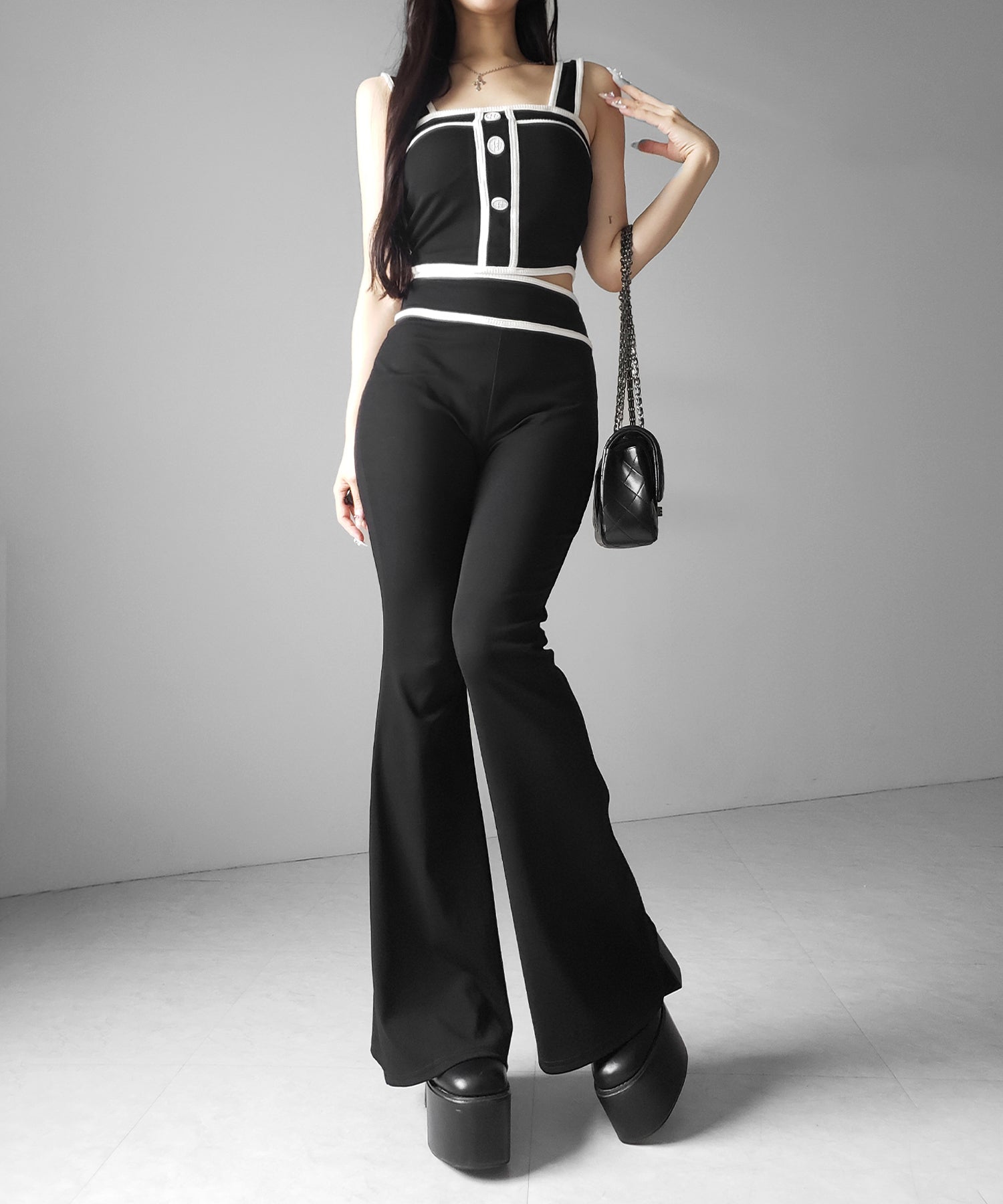 【 セットアップ】フロントボタンパイピングビスチェ＋ フレアパンツ ＳＥＴ ／ 【 SETUP 】front button piping buister ＋ flare pants SET