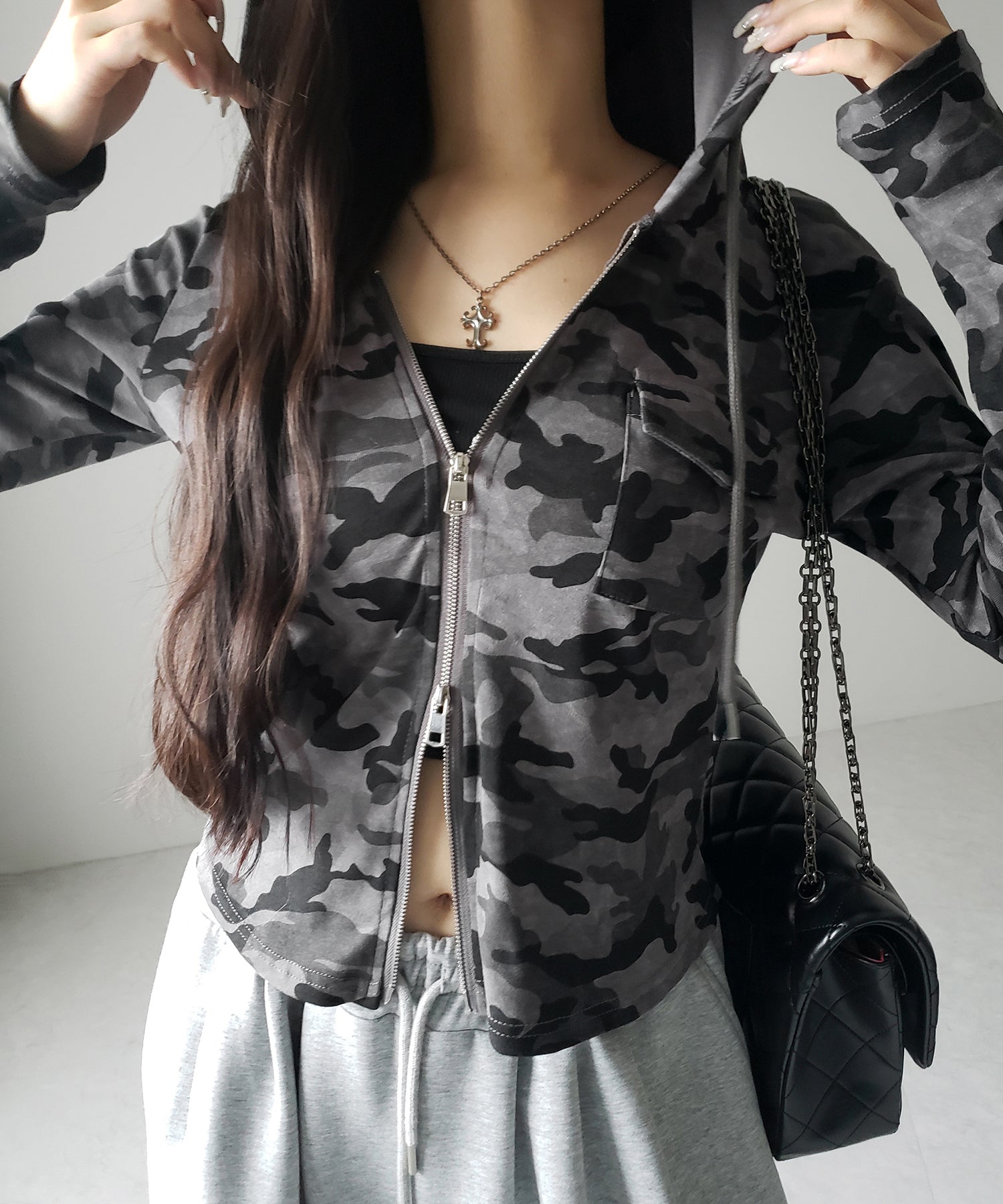 ヴィンテージカモフラダブルジップカットパーカー ／ vintage camouflage double zip cut hoodie