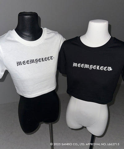 【 HELLO KITTY × me+em select 】ハローキティグランジロゴショートちびTシャツ ／ Hello Kitty grunge logo short chibi T-shirt 【 セットアップ着用可能 】