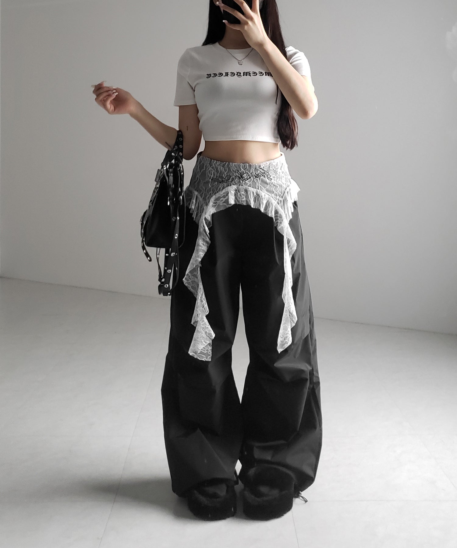 【 ２color 】グランジロゴショートちびTシャツ ／ grunge logo short chibi T-shirt