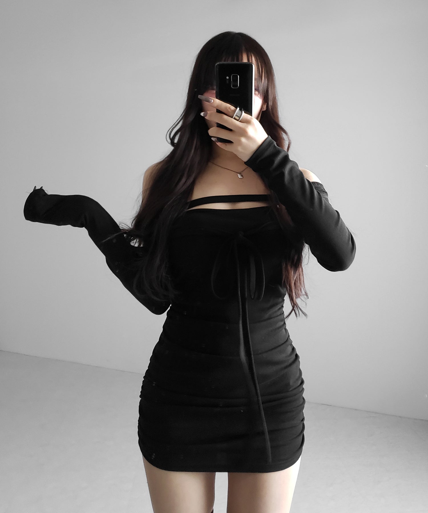 【 クロスネックにもできる３WAY 】フロントリボンオフショルワンホンタイトミニワンピース ／ front ribbon off shoulder wanghong mini onpiece