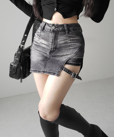 【 インパン裏地付 】カットアウトベルトストラップデニムミニスカパン ／ cutout belt strap denim mini skirt pants