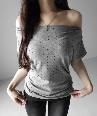 オフショルタックドレープドットＴシャツ ／ off shoulder tack drape shortsleeve dot T-shirts