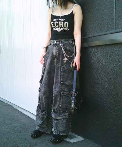 【 カップ付き 】フロントロゴプリントショートキャミソール ／ front logo print short camisole