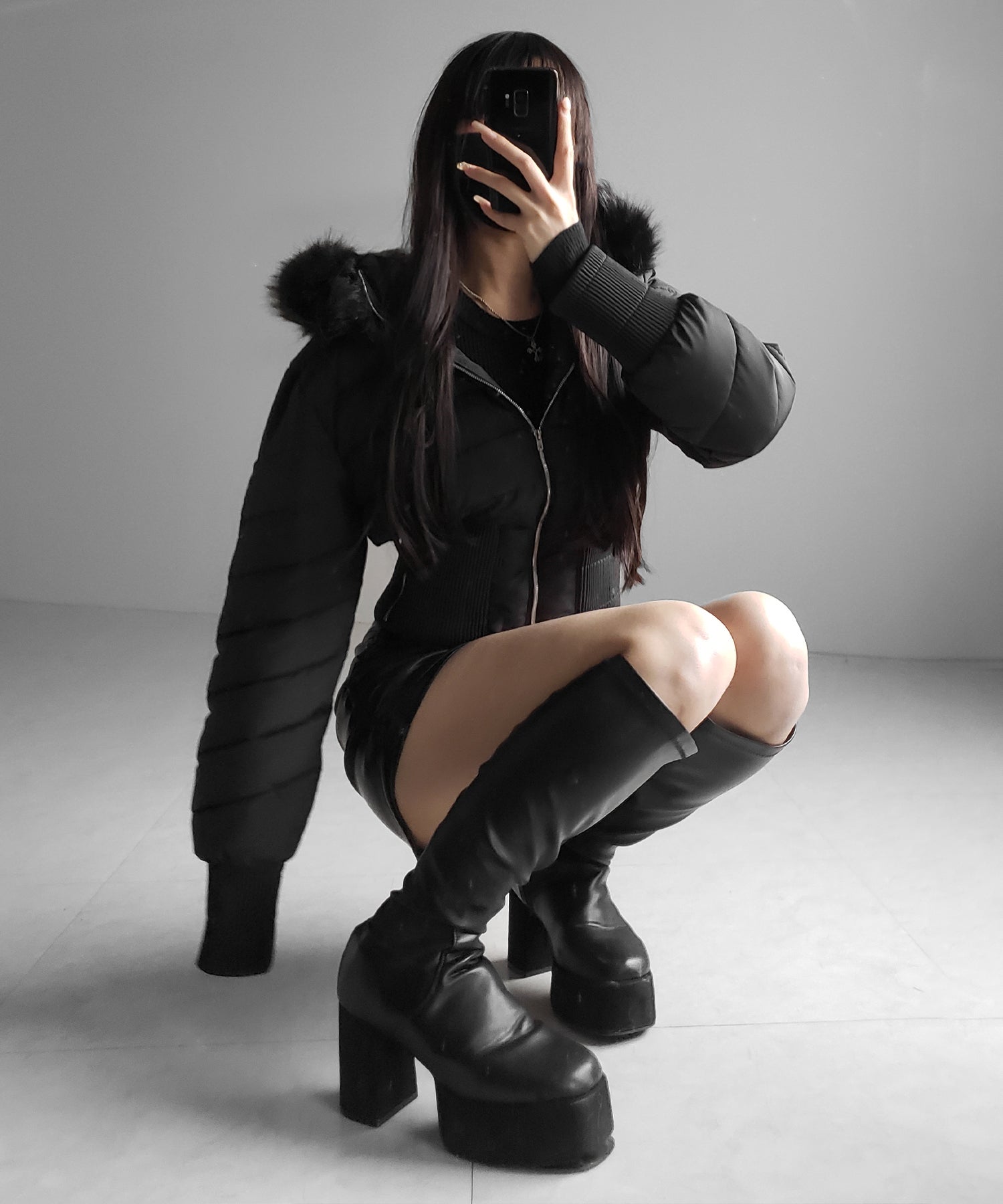 ウエストマークファーフードレディフェイクダウンジャケット ／ waist mark fur hooded lady fake down jacket