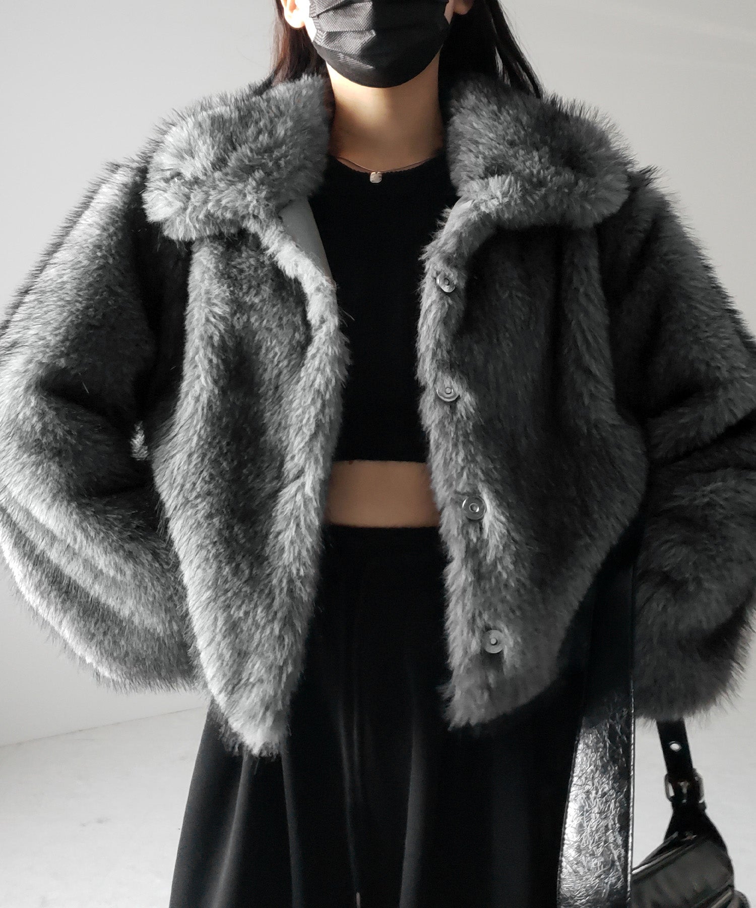 スタンドカラーミックスファーショートコート ／ stand-collar mix fur short coat