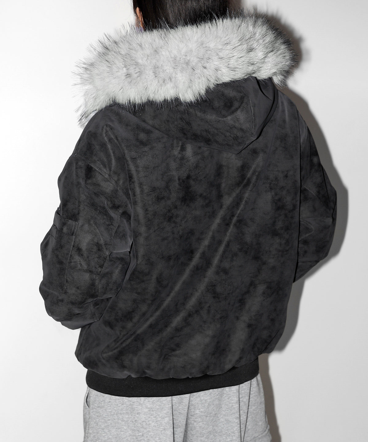 ファーフードヴィンテージフェイクレザーオーバーブルゾン ／ fur hooded vintage fake leather over blouson