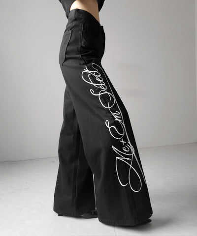 レタリングロゴ刺繍ハイウエストワイドブラックデニム ／ lettering logo embroidery high waist wide black denim