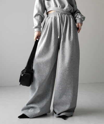 【 セットアップ 】ワンショルダーショートスウェットトップス ＋ タックワイドパンツ SET ／ off shoulder short sweat tops & tack wide pants SET