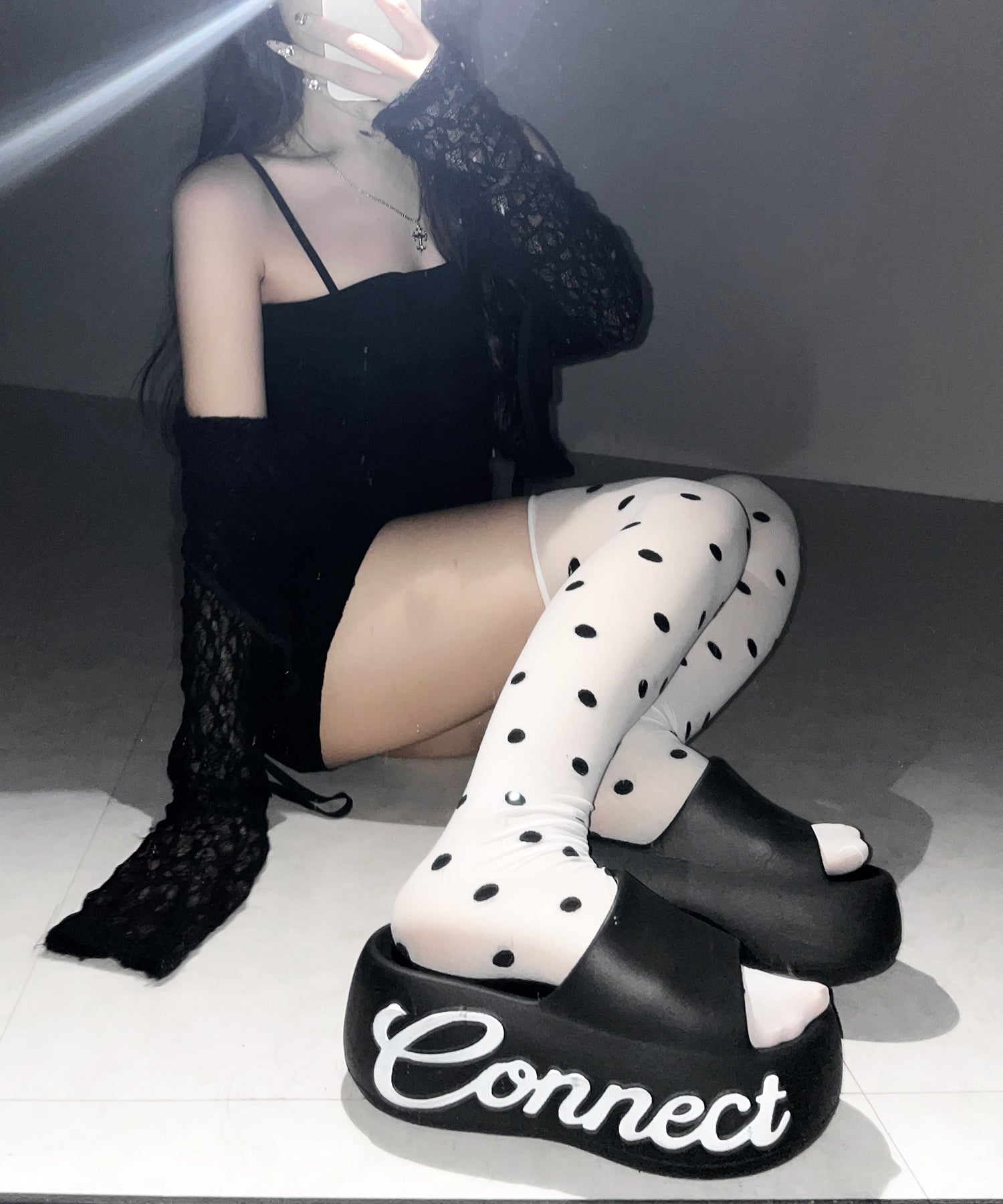 ドットニーハイシアーハイソックス ／ Dot knee high sheer high socks