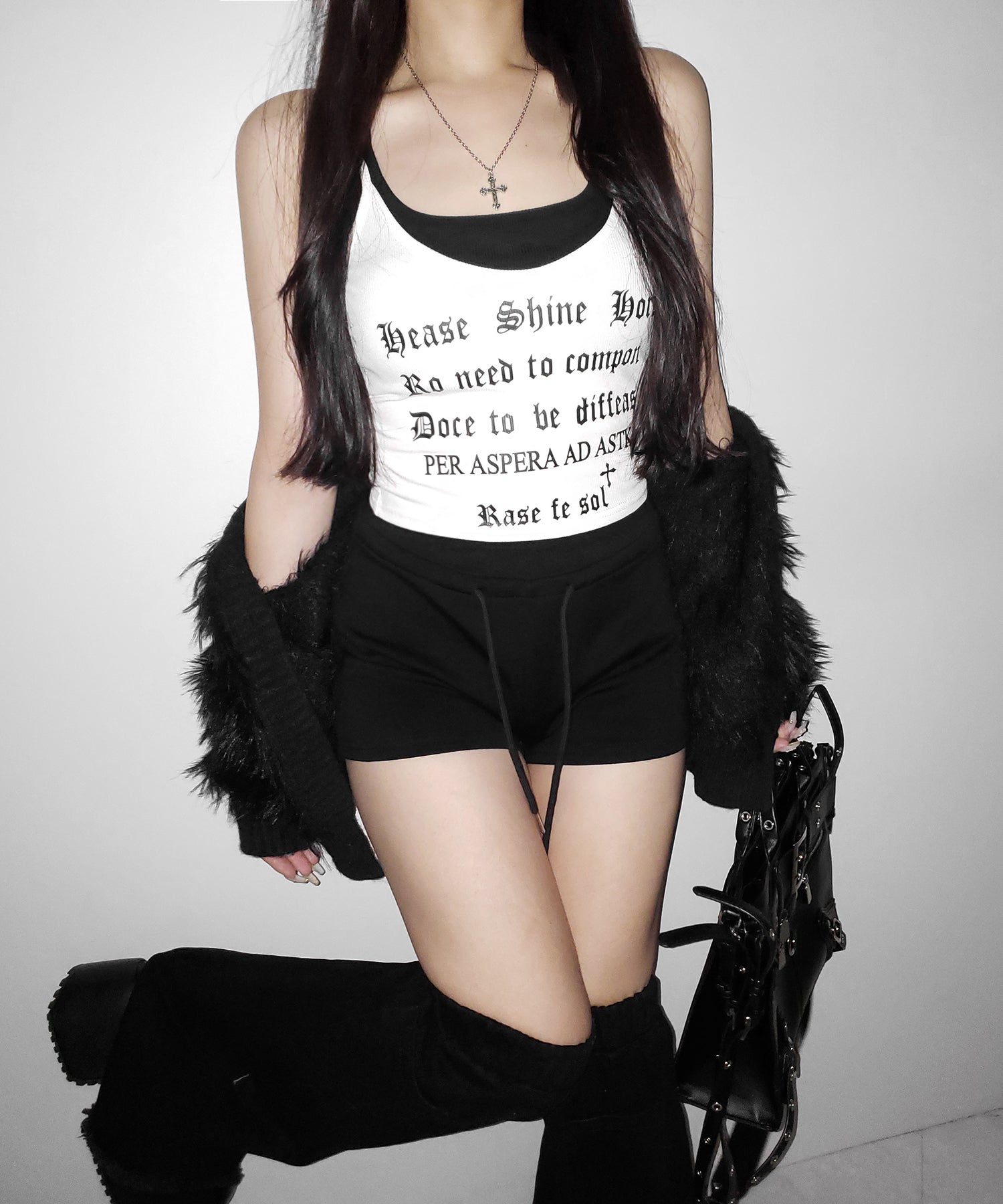 【 ２color 】グランジロゴレイヤードキャミソールトップス ／ grunge logo layered camisole tops