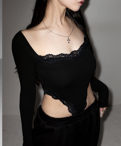 カットアウトレースポイントボディスーツトップス ／cutout lace point bodysuit tops
